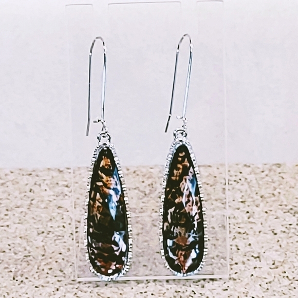 FACETED ART GLASS TEARDROP DANGLE DROP STAINLESS STEEL WIRE HOOK EARRINGS - Picture 3 of 8